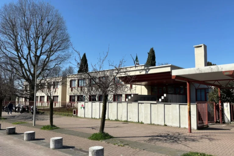 scuole medie manzoni quariere ceredo seregno