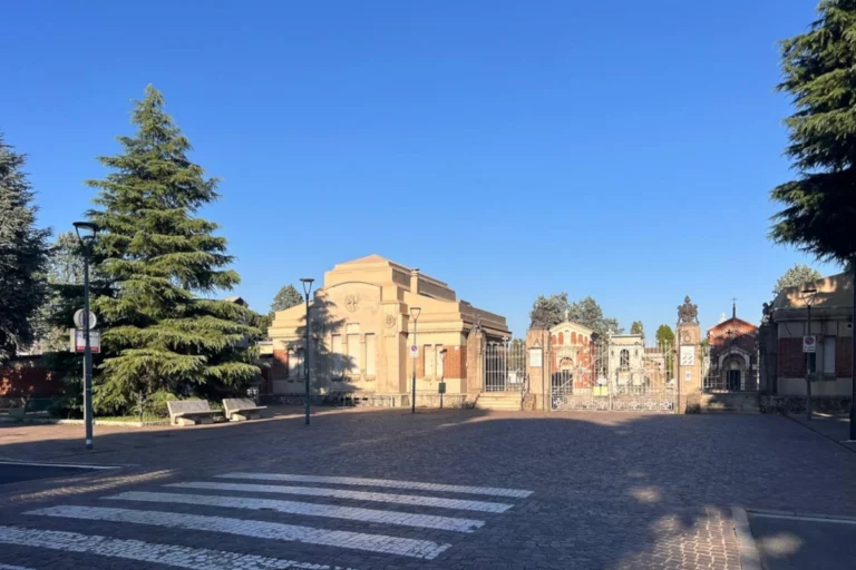 cimitero princiapale di seregno via reggio